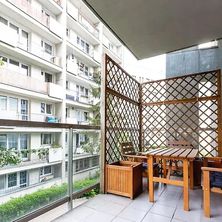 Bright And Cozy Apartment Near Park, With A Huge Terrace. Varšava Exteriér fotografie
